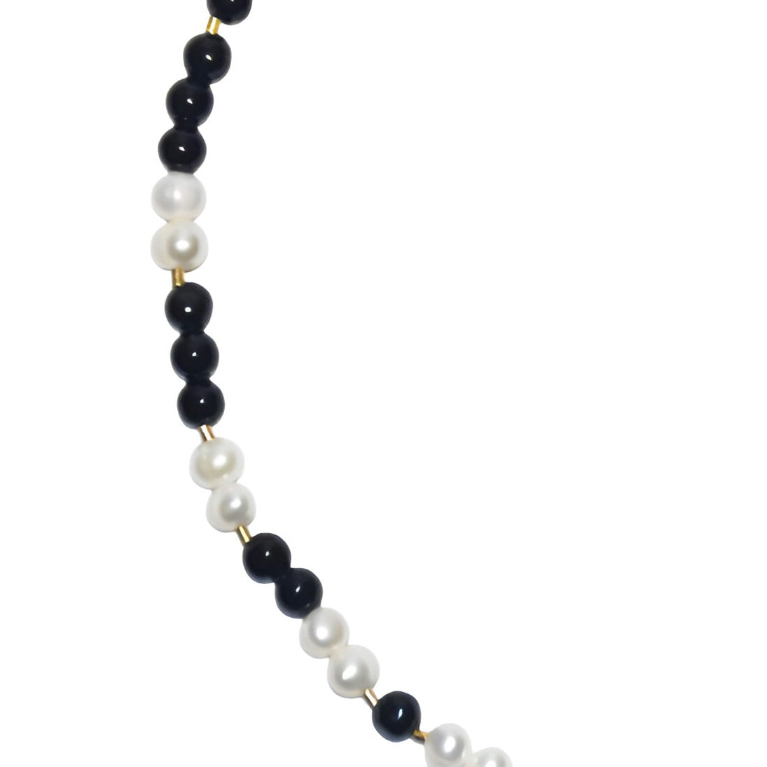 BLACK & WHITE NECKLACE