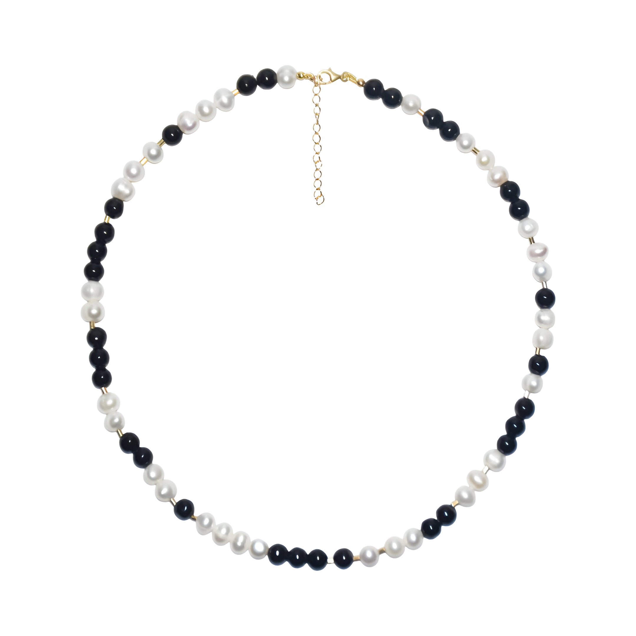 BLACK & WHITE NECKLACE